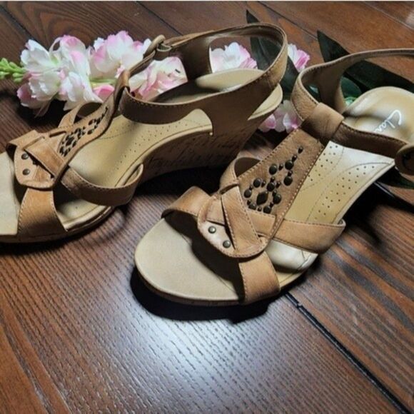 Clarks T-Strap Light Brown Embellished Cork Wedge Upper Heels  Sandals - Picture 7 of 9